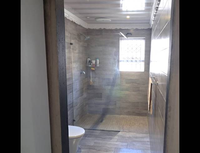 3 BEDROOM HOUSE FOR SALE IN BLUFF